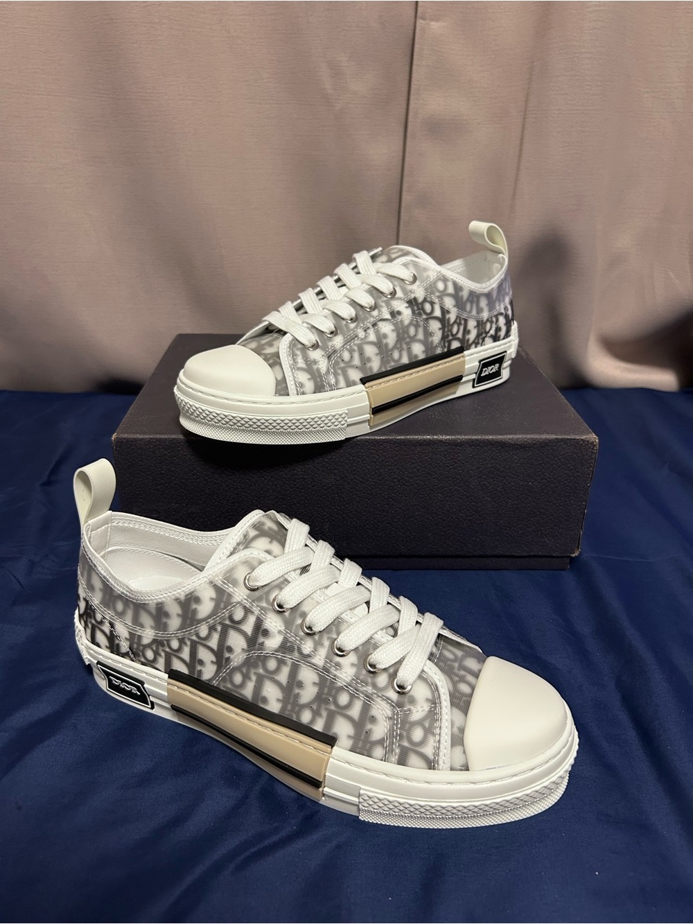 Dior White and Gray Oblique Low-Top Sneakers